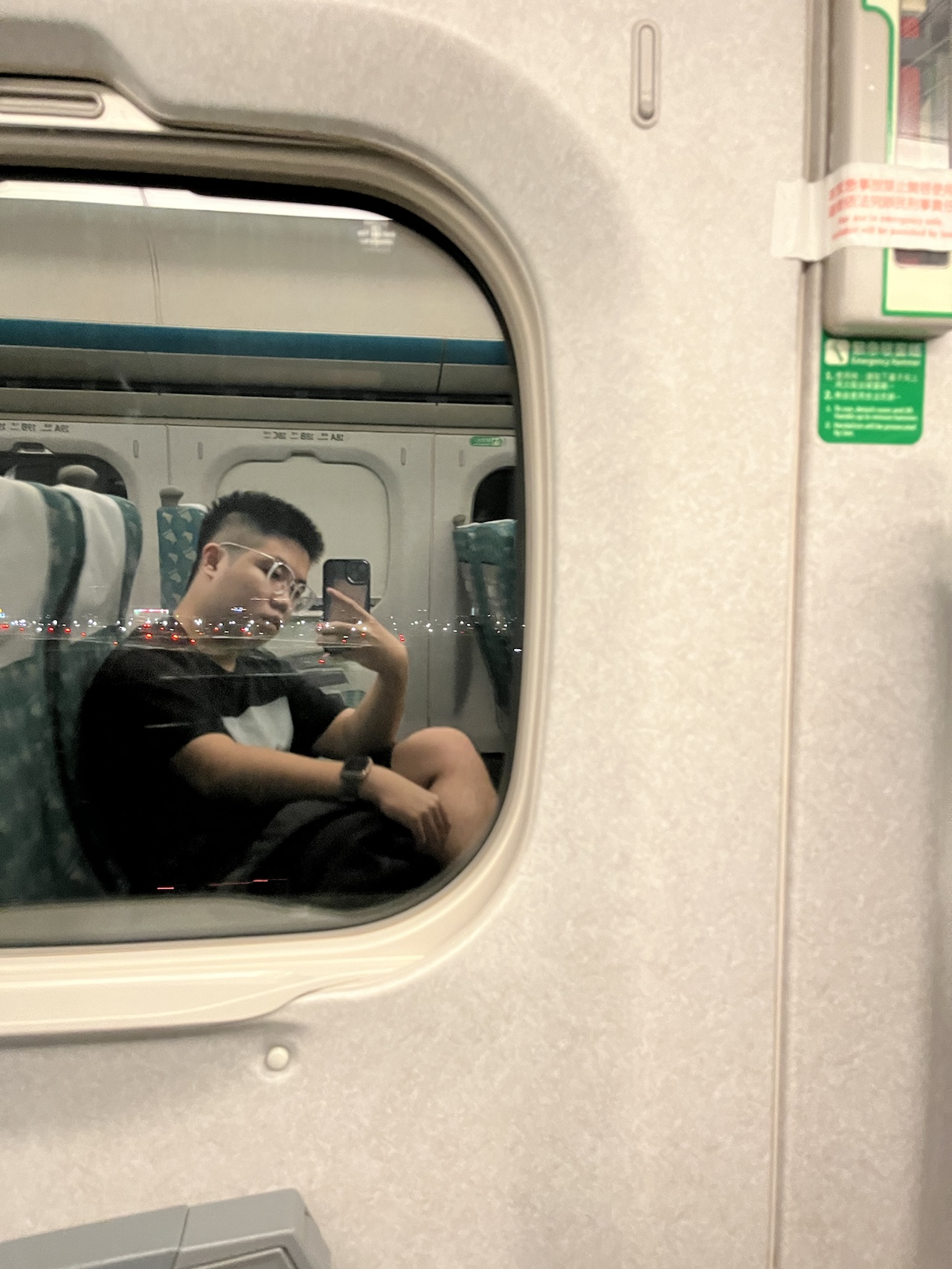 好久沒搭高鐵了