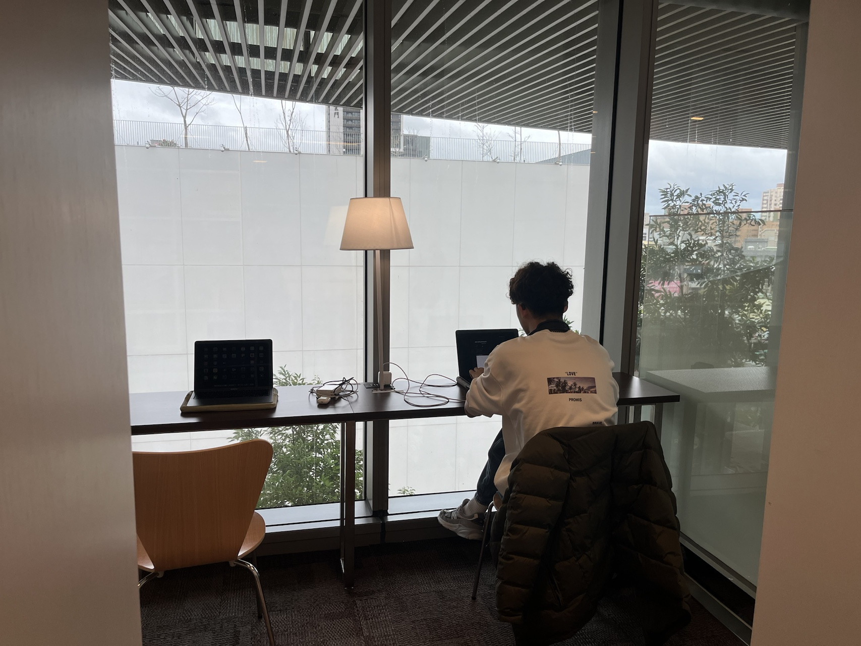 也有這種雙人的包廂，今天和堂弟坐這裡