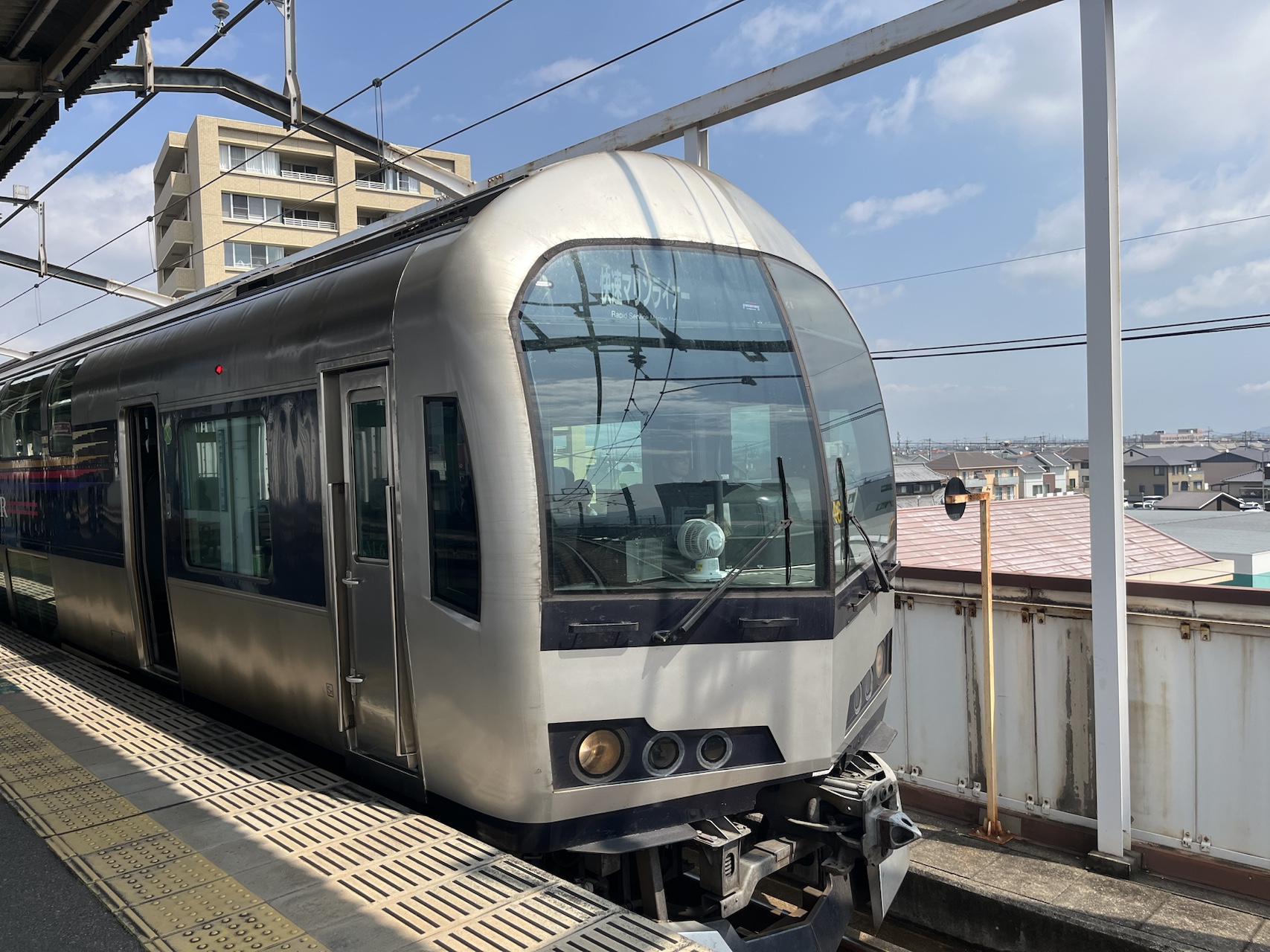 山陽地區 宇野線 的雙層綠色車廂